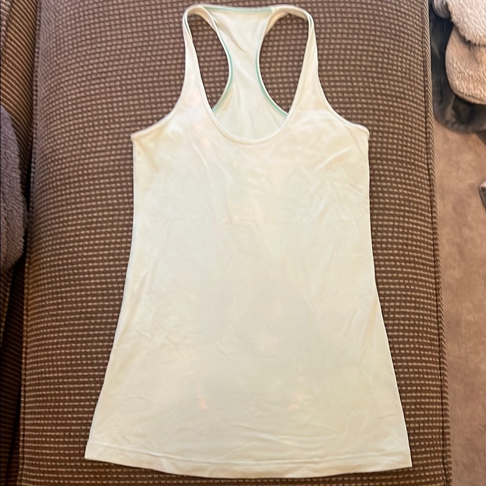Lululemon cool racerback tank size 6 pale green *flaw